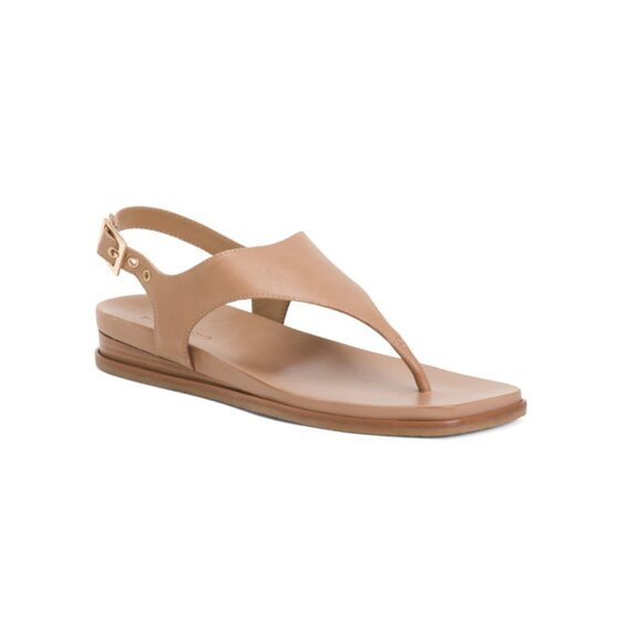 BERNARDO Birch Made In Brazil Leather Concord Thong Toe Sandals - Picture 1 of 2